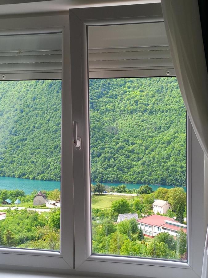 Apartman Petra Lux Плужине Экстерьер фото