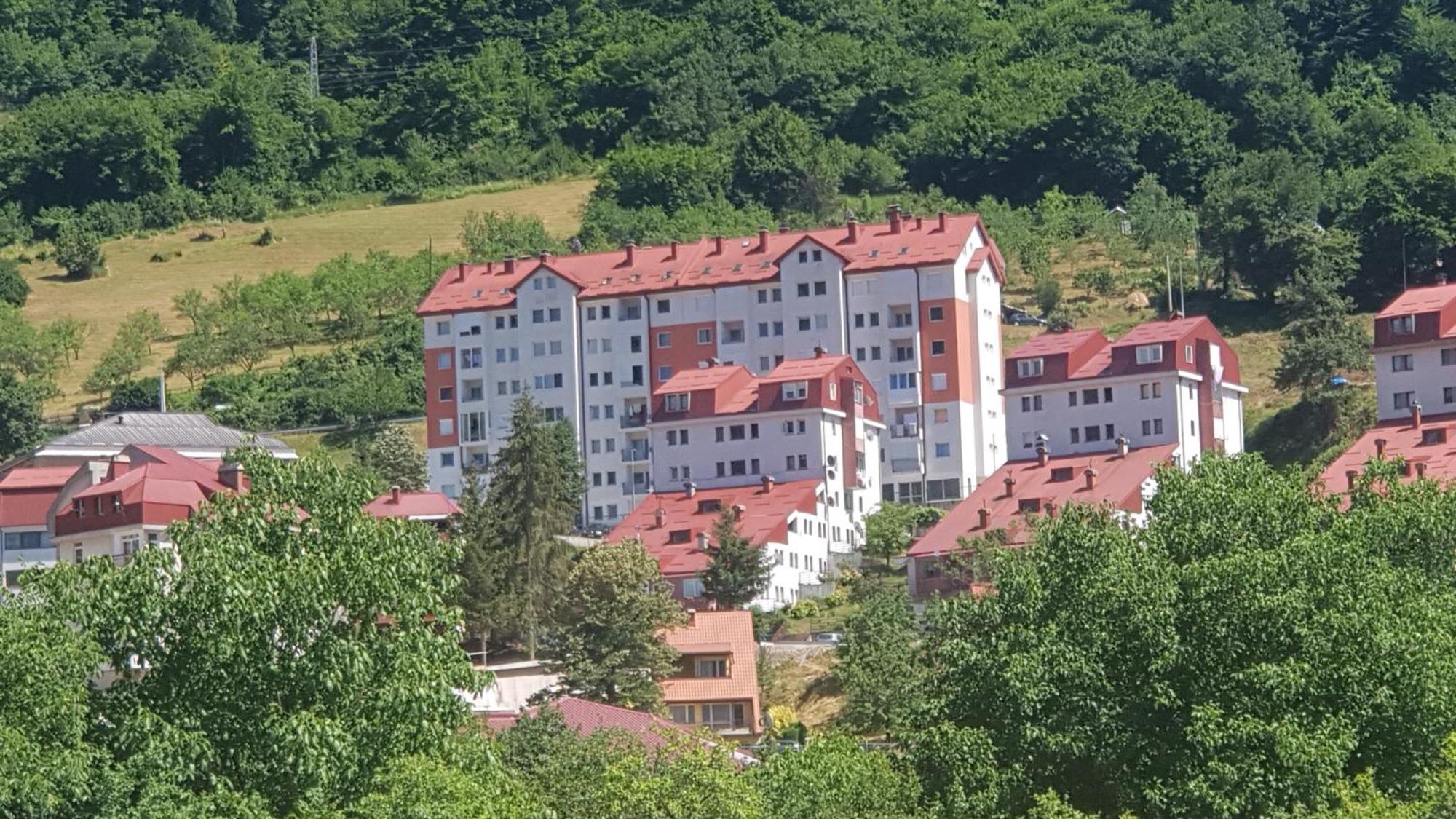 Apartman Petra Lux Плужине Экстерьер фото